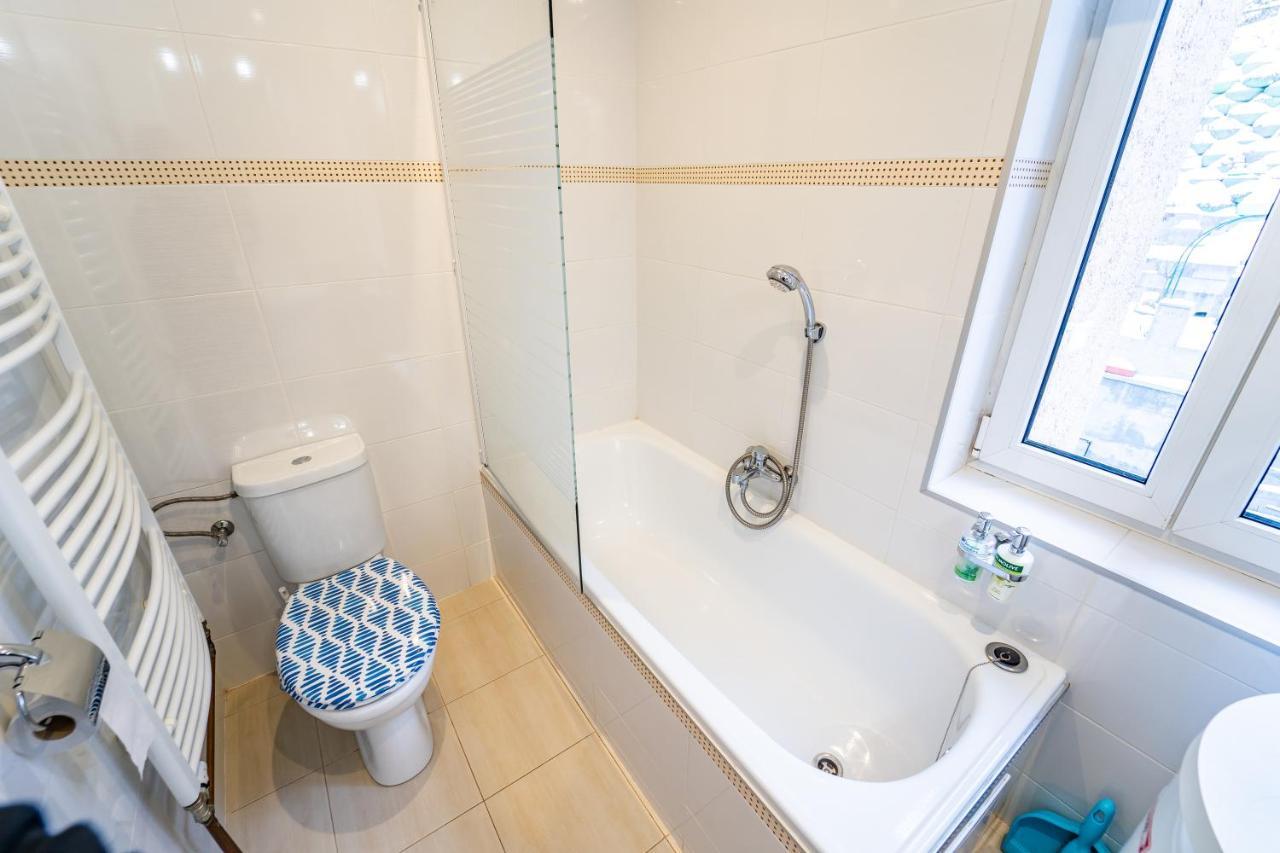 Tuan Long Apartments Яхимов Экстерьер фото